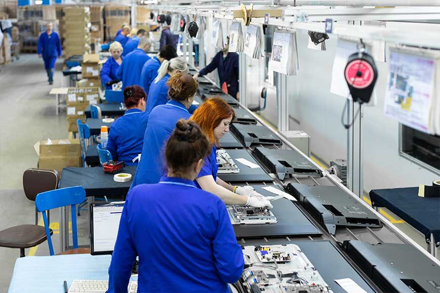 Tutorial Pengaruh Fitur Produk Terhadap Kepuasan Pelanggan di Industri Elektronik